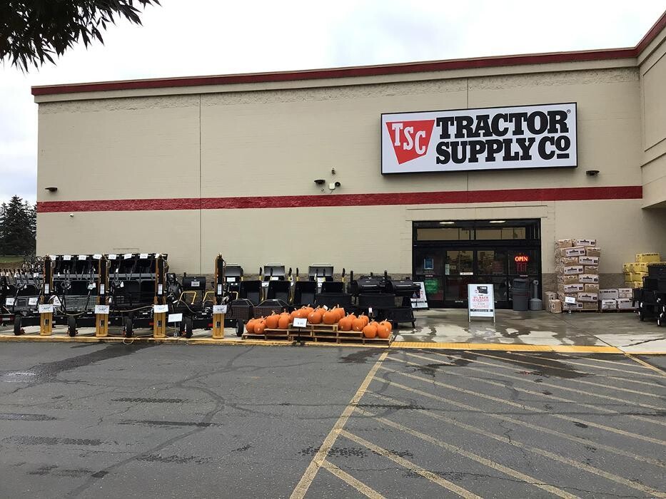 Images Tractor Supply Co.