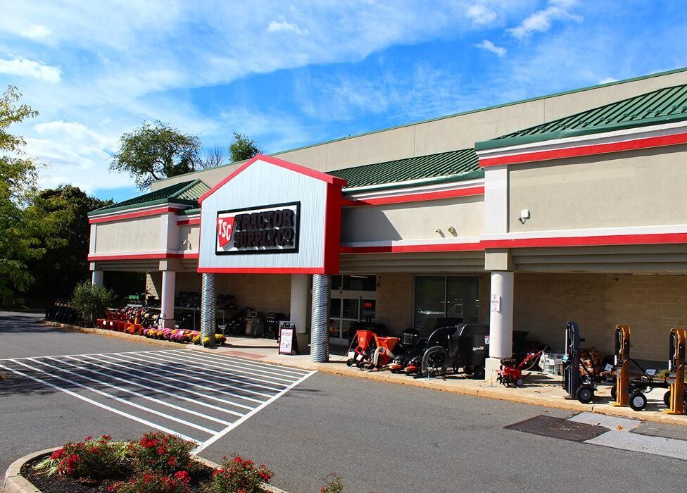 Images Tractor Supply Co.