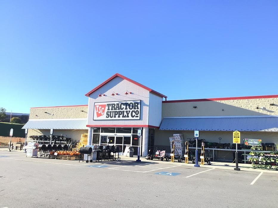 Images Tractor Supply Co.