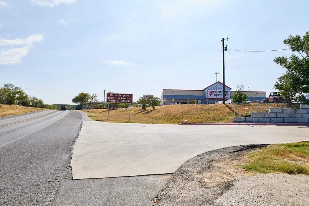 Images Tractor Supply Co.