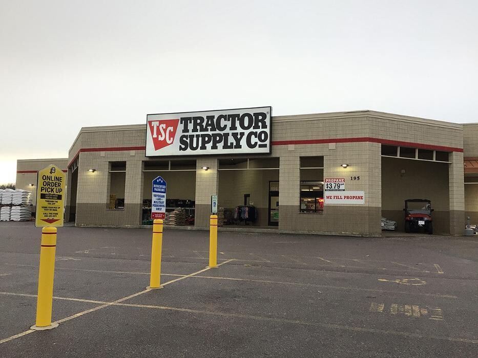 Images Tractor Supply Co.