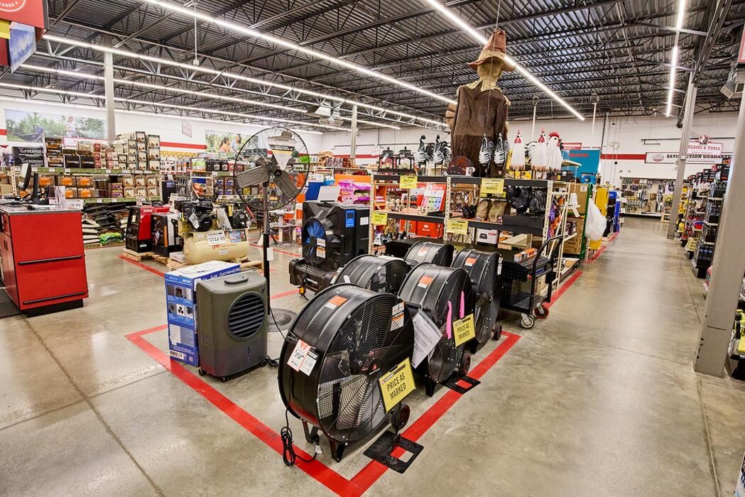 Images Tractor Supply Co.