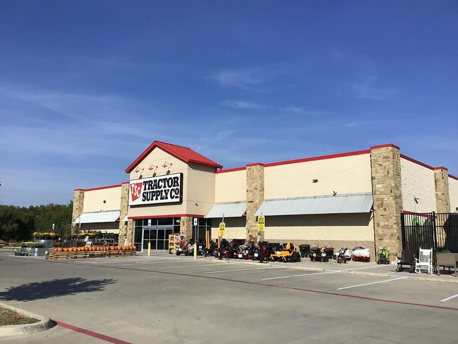 Images Tractor Supply Co.