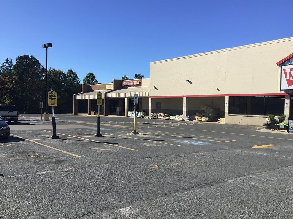 Images Tractor Supply Co.