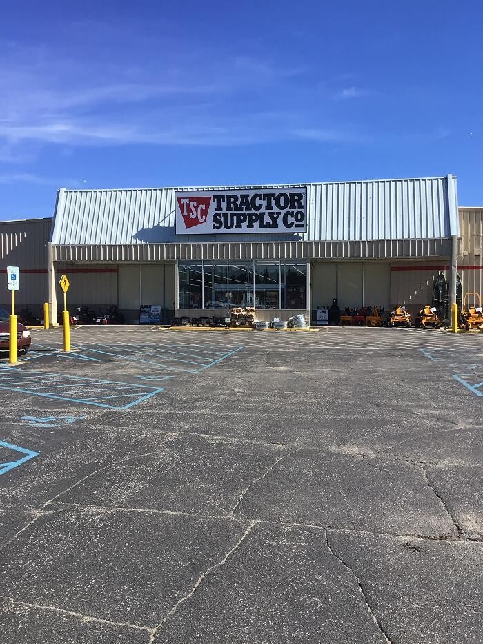 Images Tractor Supply Co.
