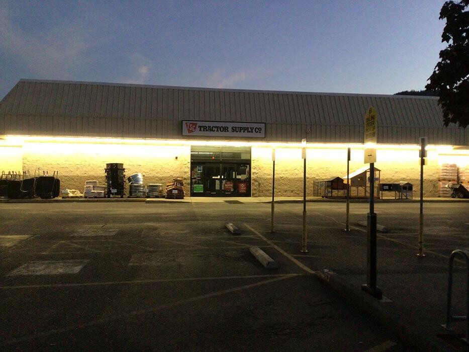 Images Tractor Supply Co.