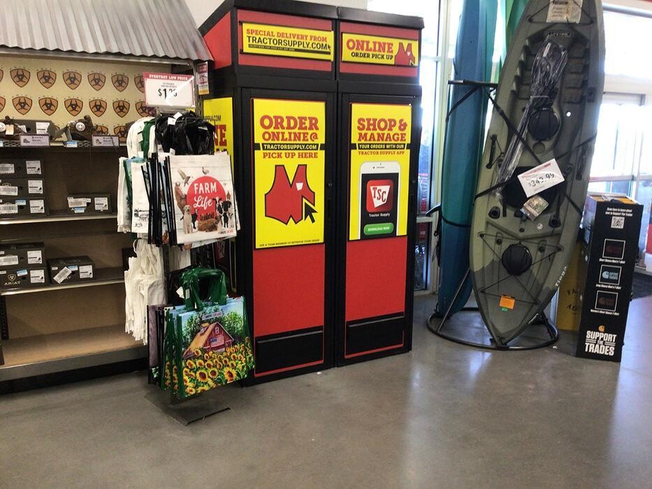 Images Tractor Supply Co.