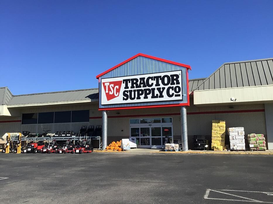 Images Tractor Supply Co.