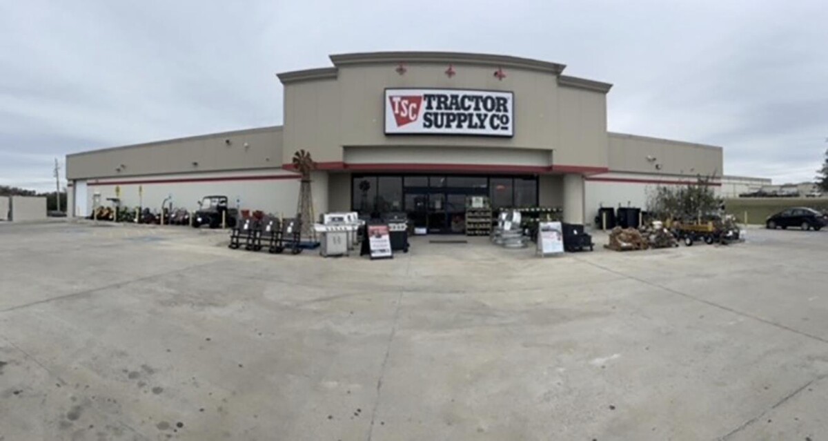 Images Tractor Supply Co.