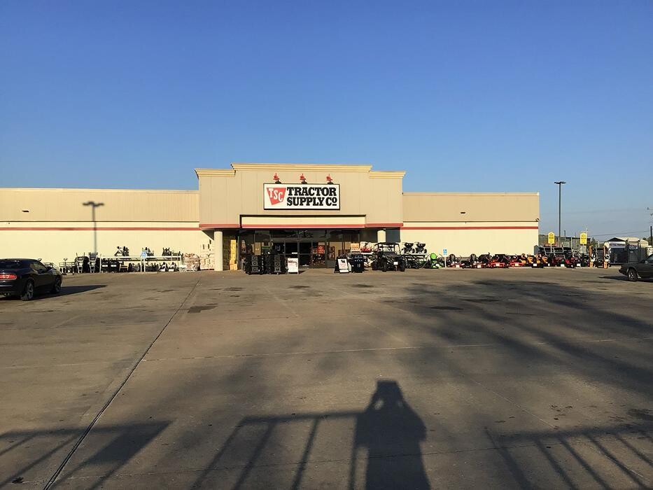 Images Tractor Supply Co.