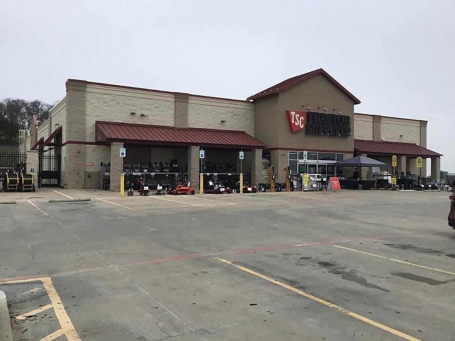 Images Tractor Supply Co.