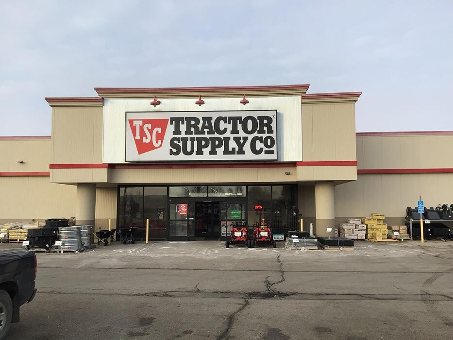 Images Tractor Supply Co.