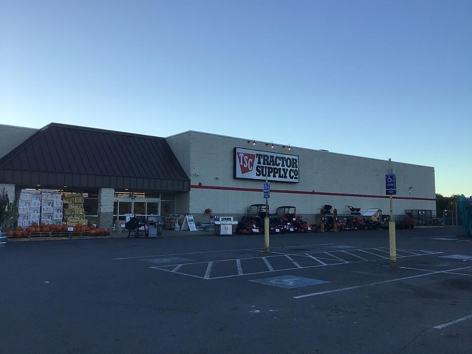 Images Tractor Supply Co.