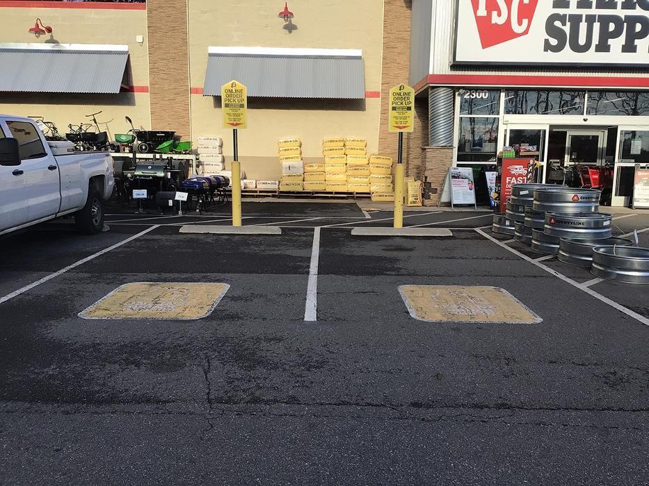 Images Tractor Supply Co.