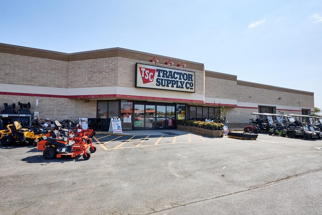 Images Tractor Supply Co.