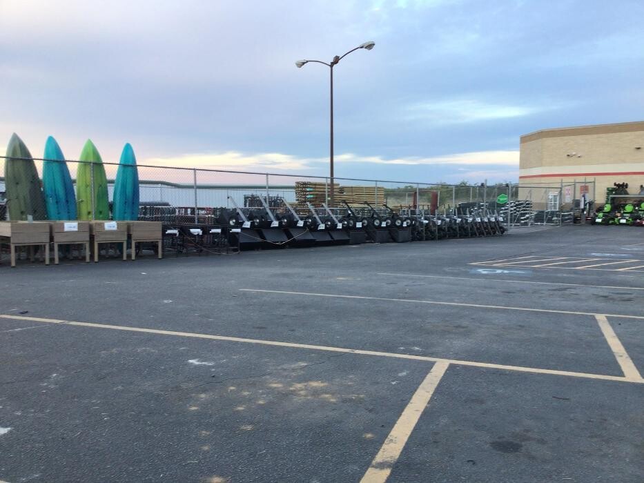 Images Tractor Supply Co.