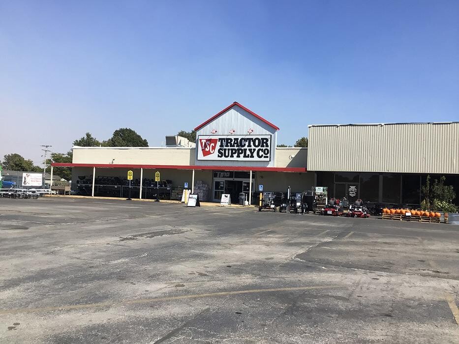 Images Tractor Supply Co.