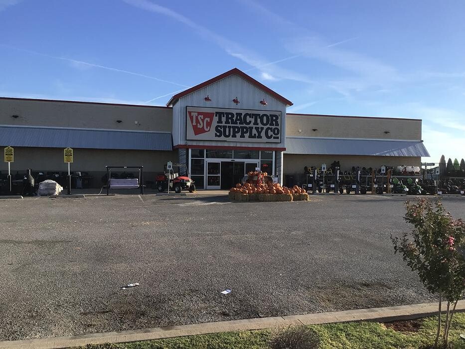 Images Tractor Supply Co.