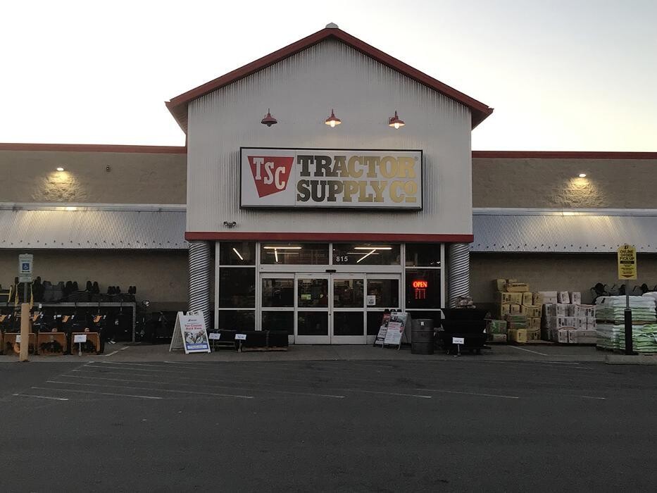 Images Tractor Supply Co.