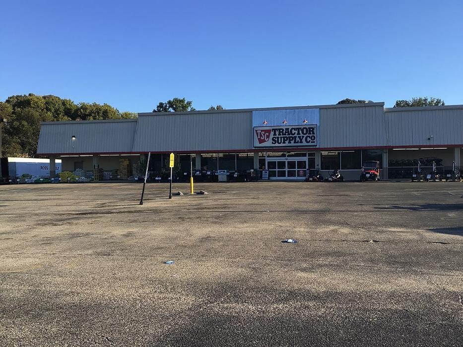 Images Tractor Supply Co.