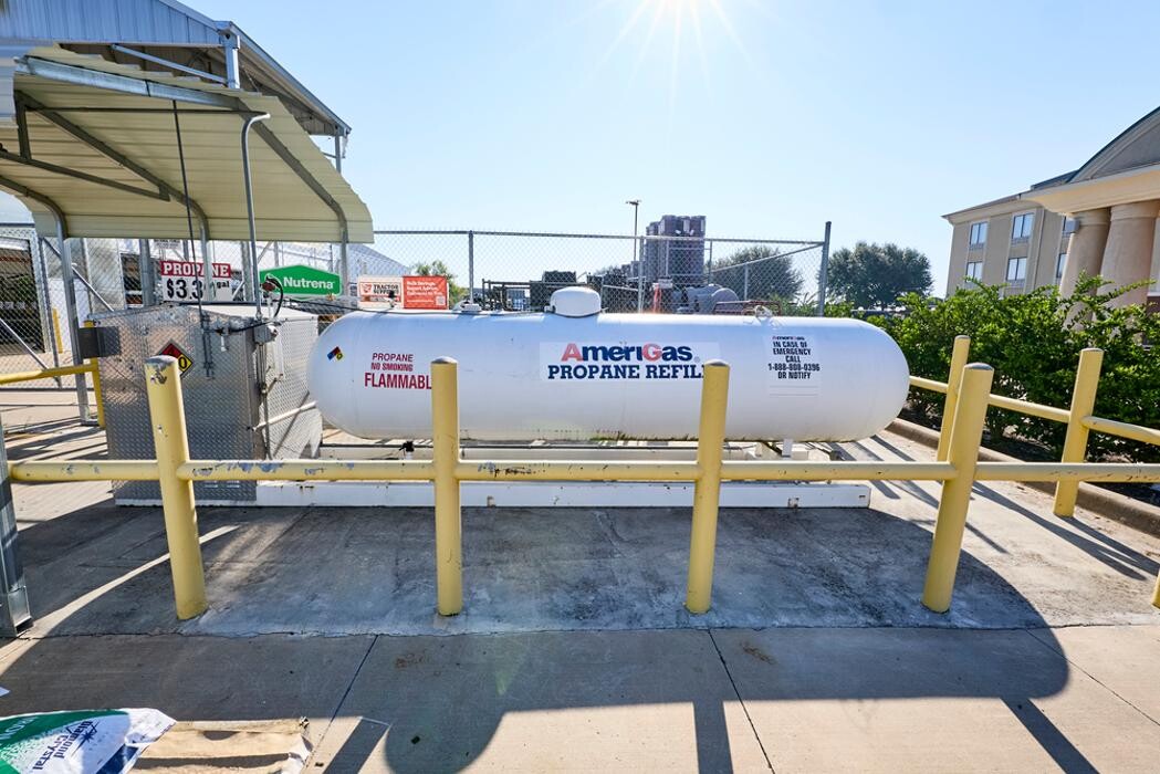 Images Tractor Supply Co.