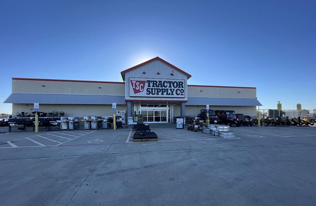 Images Tractor Supply Co.