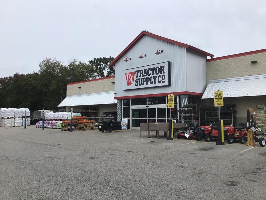 Images Tractor Supply Co.