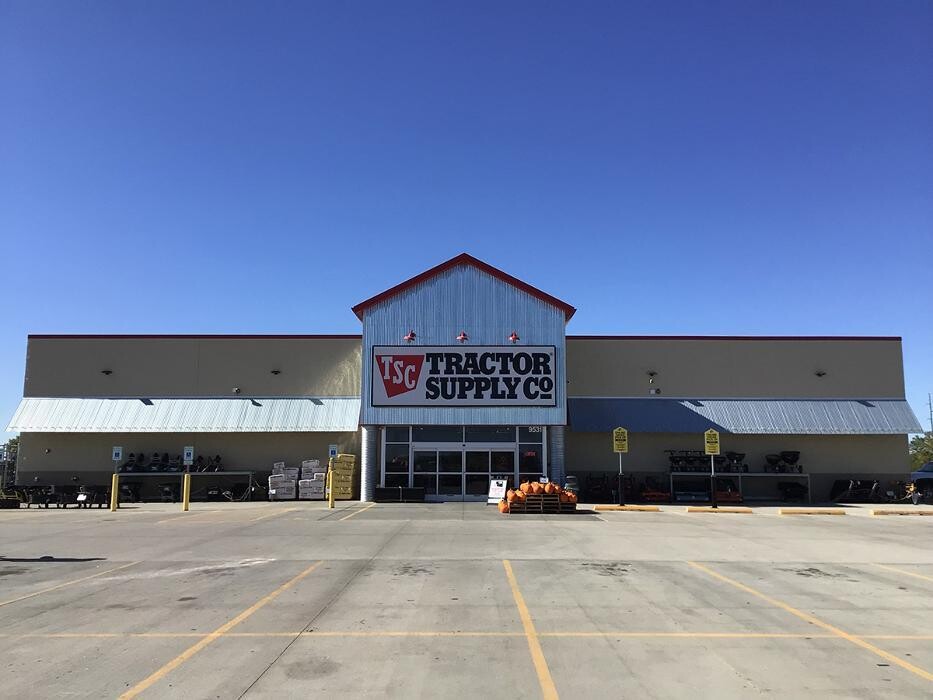 Images Tractor Supply Co.