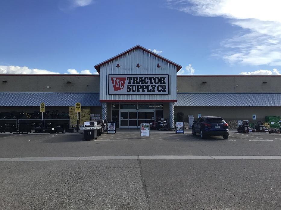 Images Tractor Supply Co.
