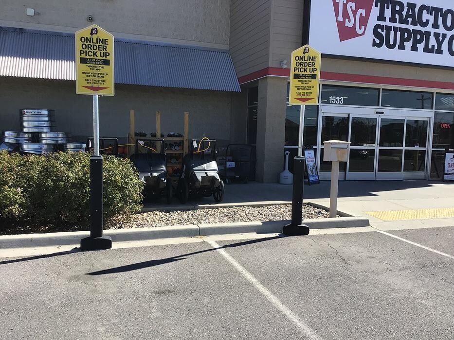 Images Tractor Supply Co.