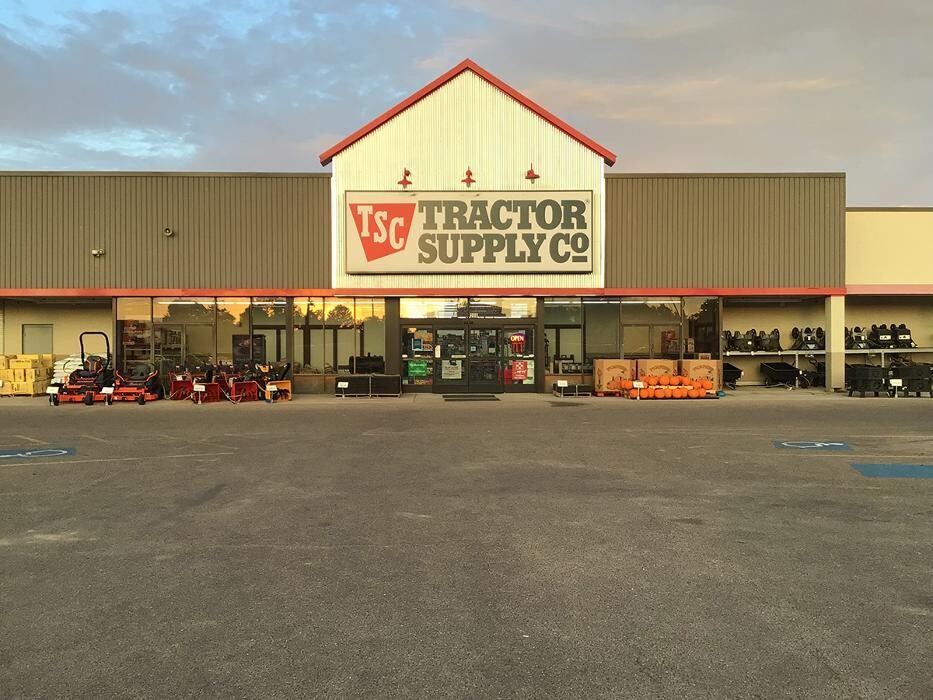 Images Tractor Supply Co.