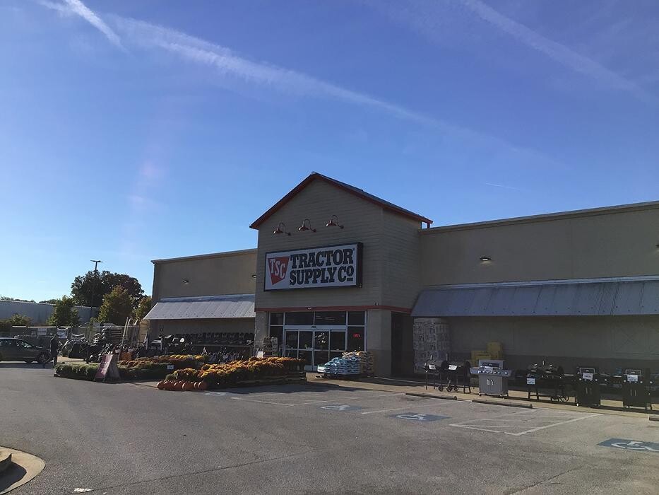 Images Tractor Supply Co.
