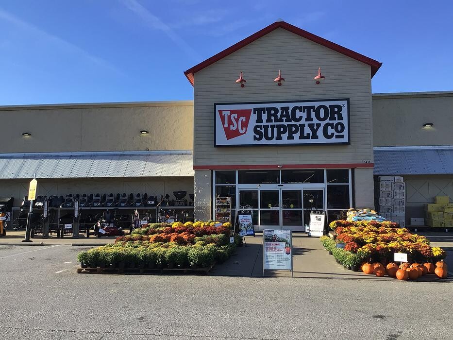 Images Tractor Supply Co.