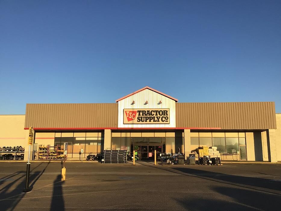 Images Tractor Supply Co.