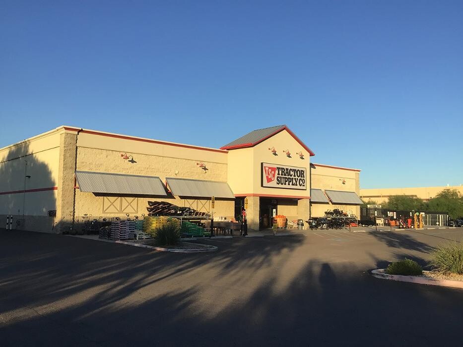 Images Tractor Supply Co.