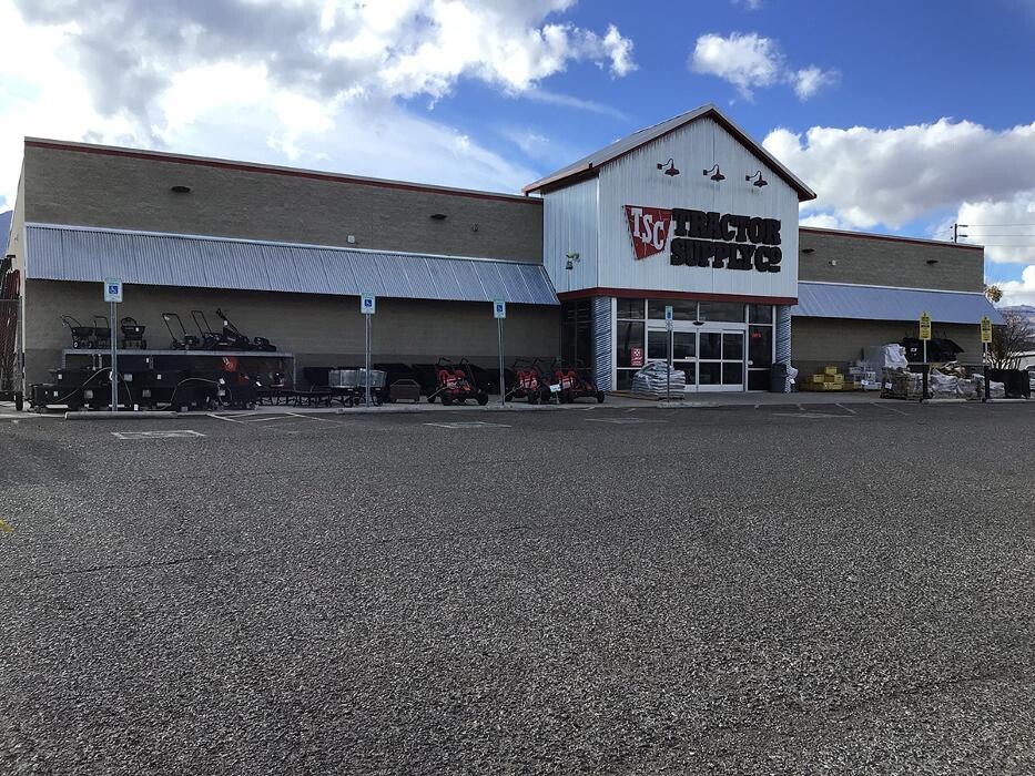 Images Tractor Supply Co.