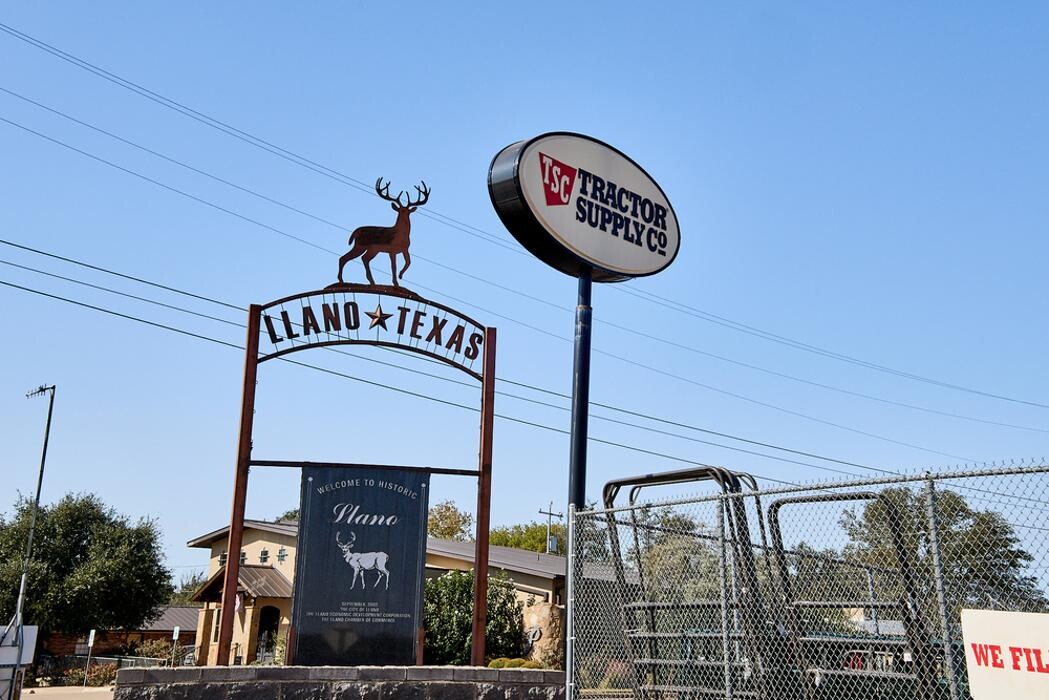 Images Tractor Supply Co.