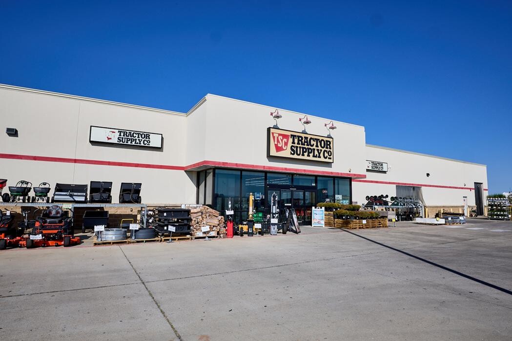 Images Tractor Supply Co.
