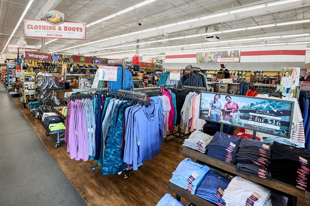 Images Tractor Supply Co.