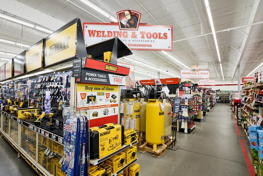 Images Tractor Supply Co.