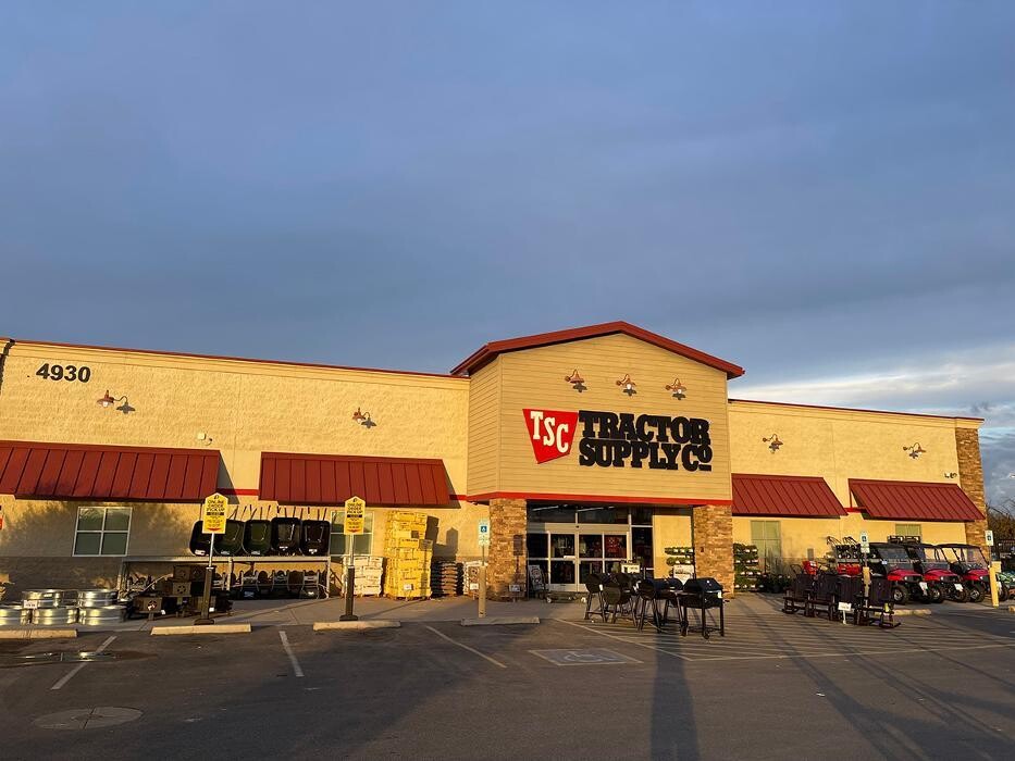 Images Tractor Supply Co.