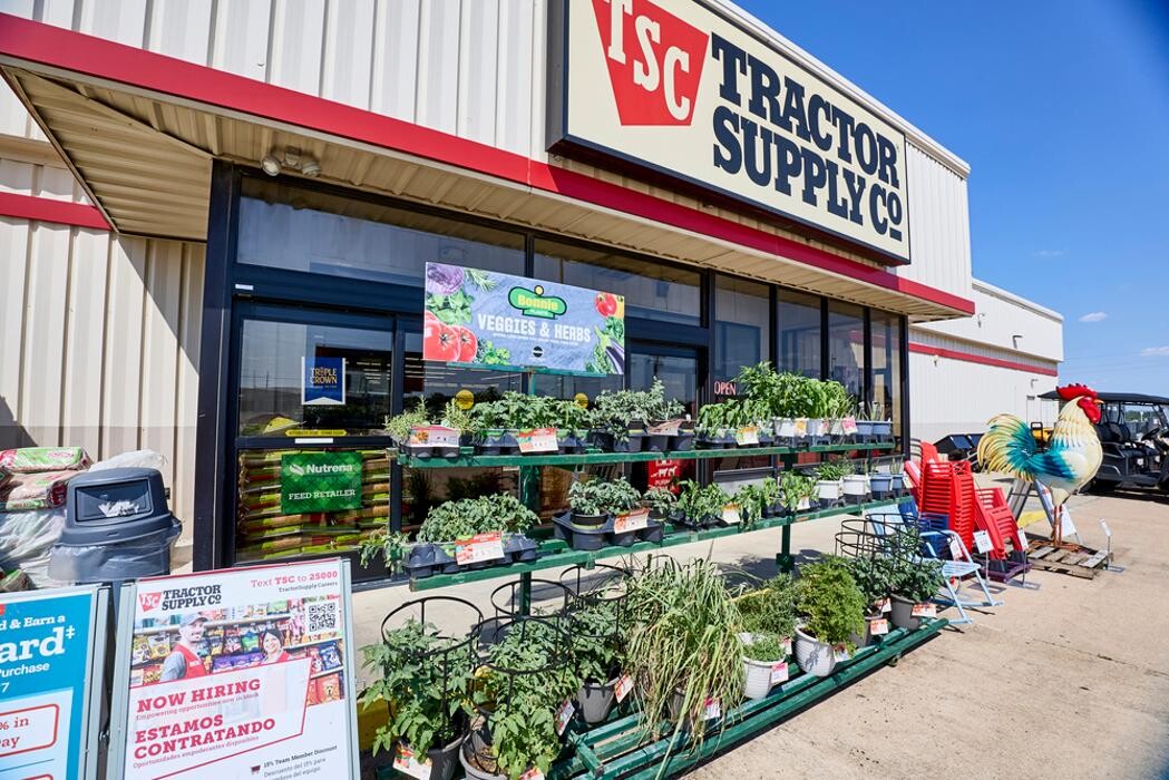 Images Tractor Supply Co.