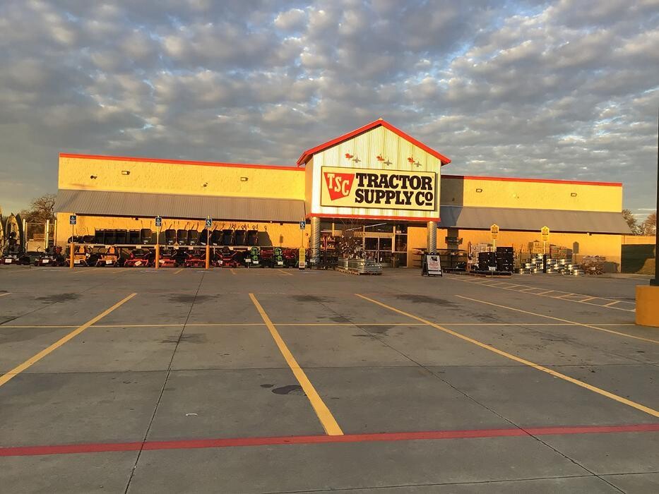 Images Tractor Supply Co.