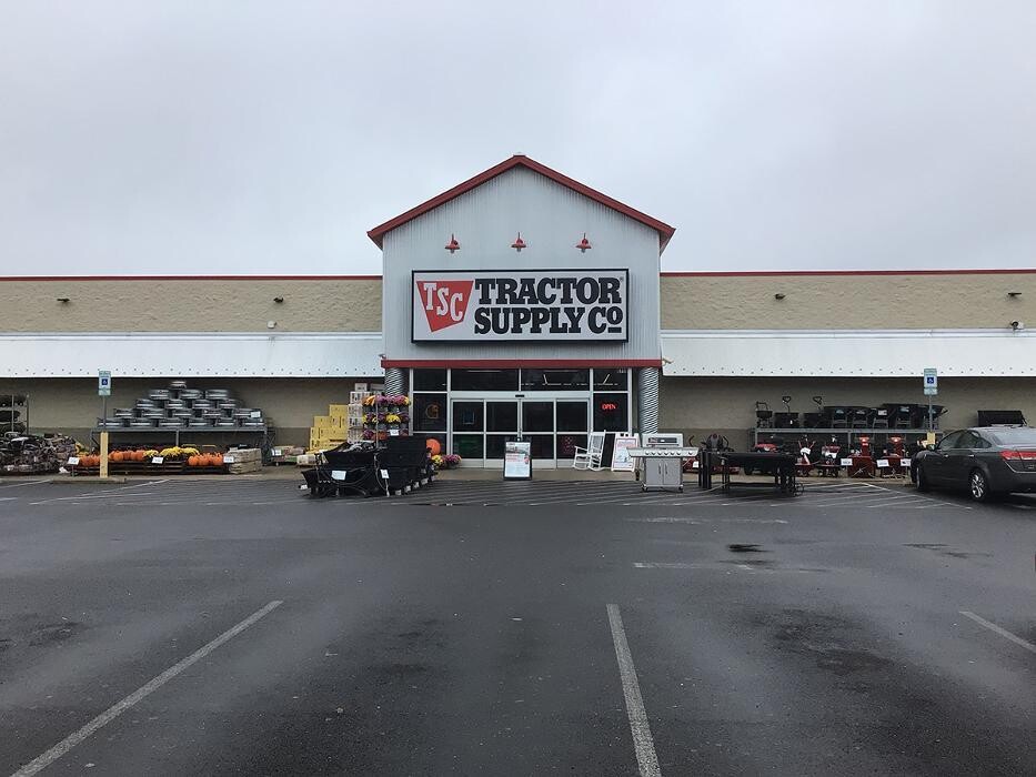 Images Tractor Supply Co.