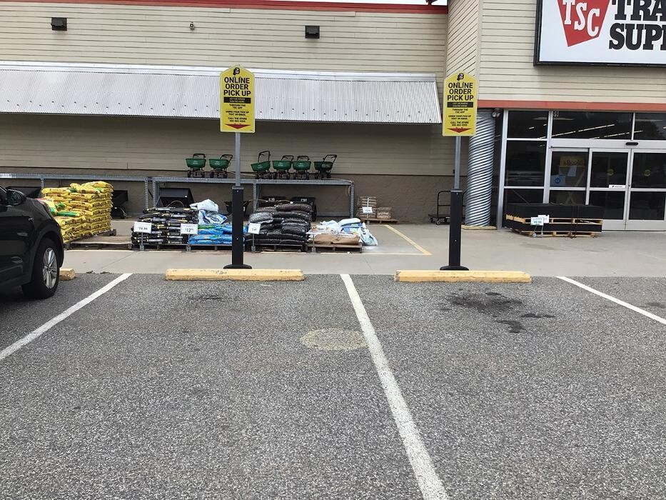 Images Tractor Supply Co.