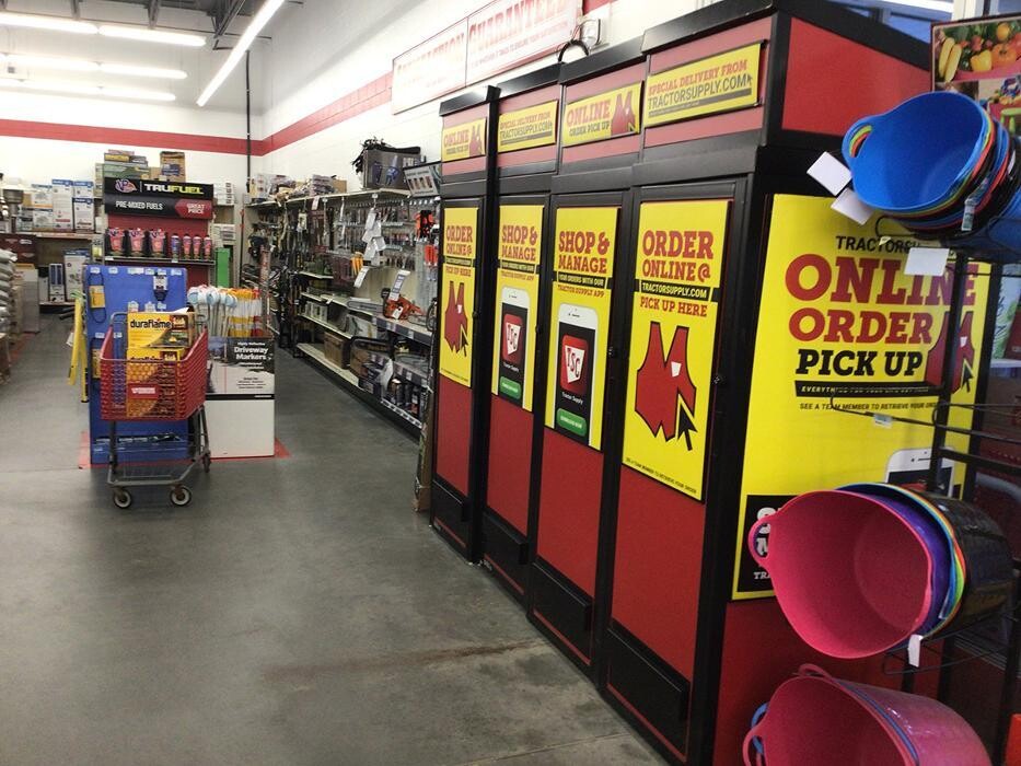 Images Tractor Supply Co.