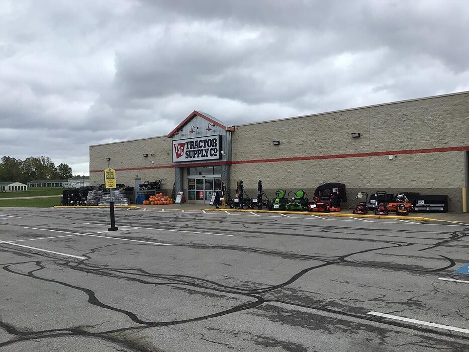Images Tractor Supply Co.