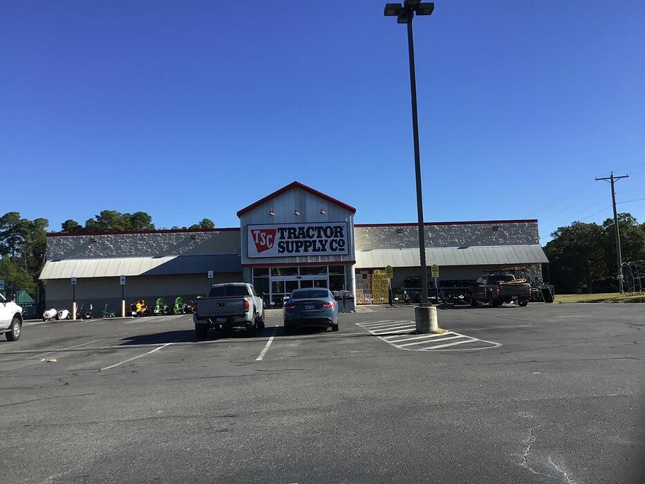 Images Tractor Supply Co.