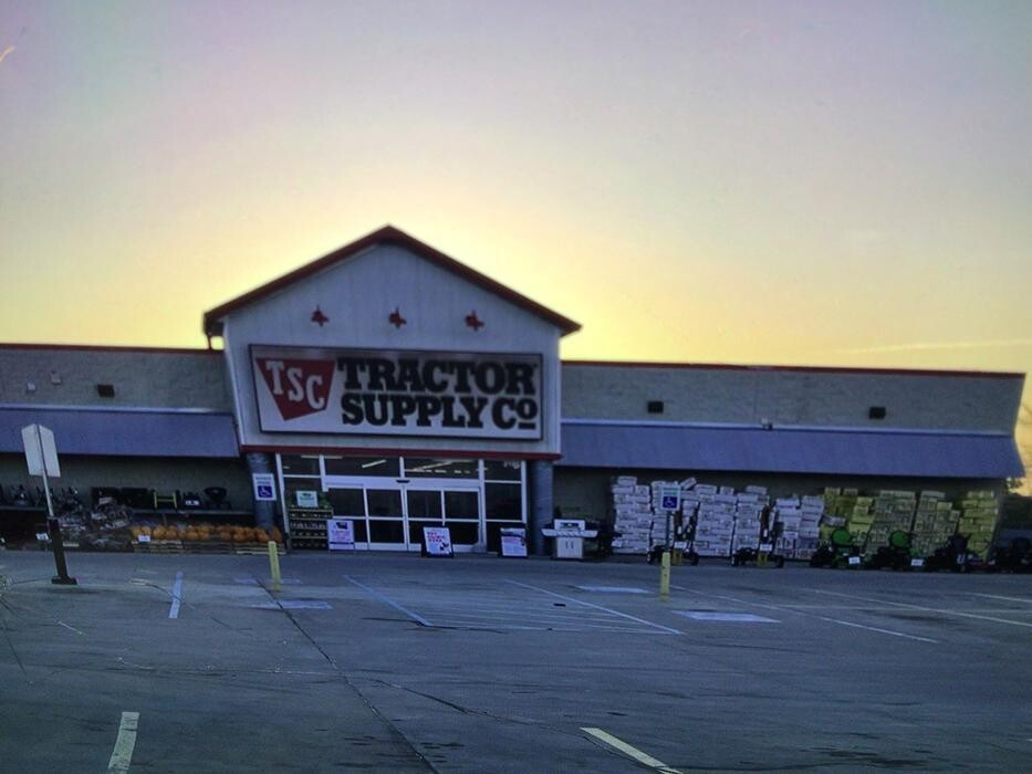 Images Tractor Supply Co.