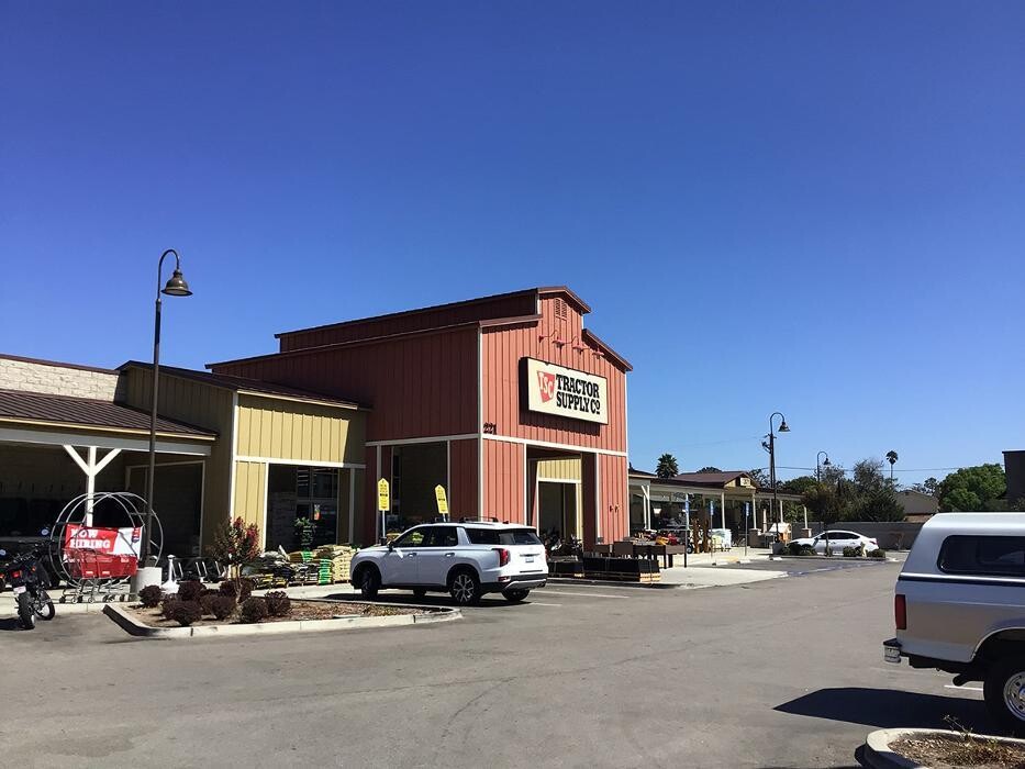 Images Tractor Supply Co.